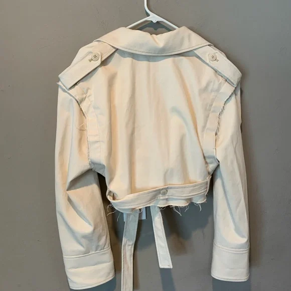 Zara Beige Women's Belted Blazer - Picture 3 of 5